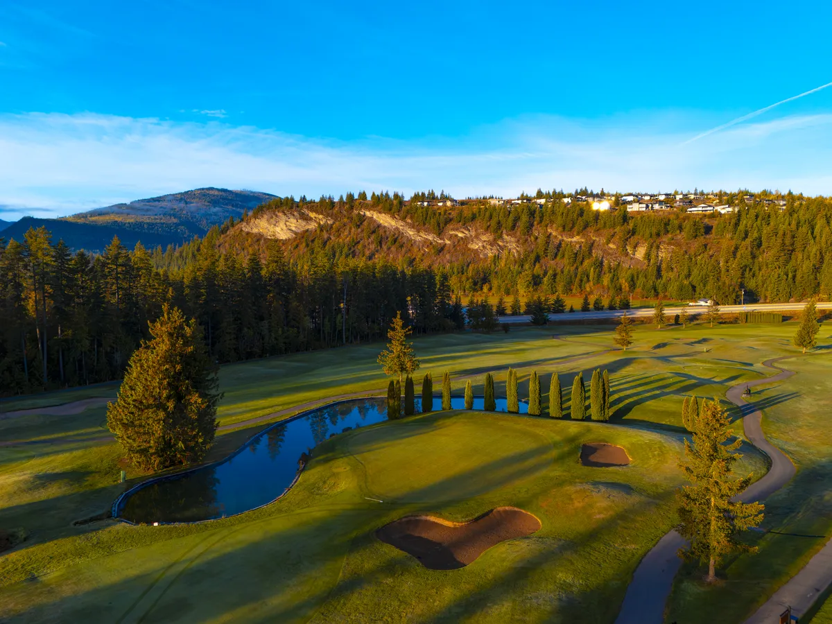 A green and pond at Shuswap Lake Golf Course, Blind Bay, part of the Shuswap lake lifestyle